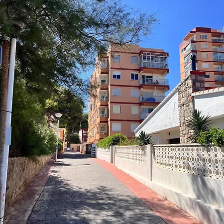 Sweet Escape Beachfront 奥罗佩萨德尔马